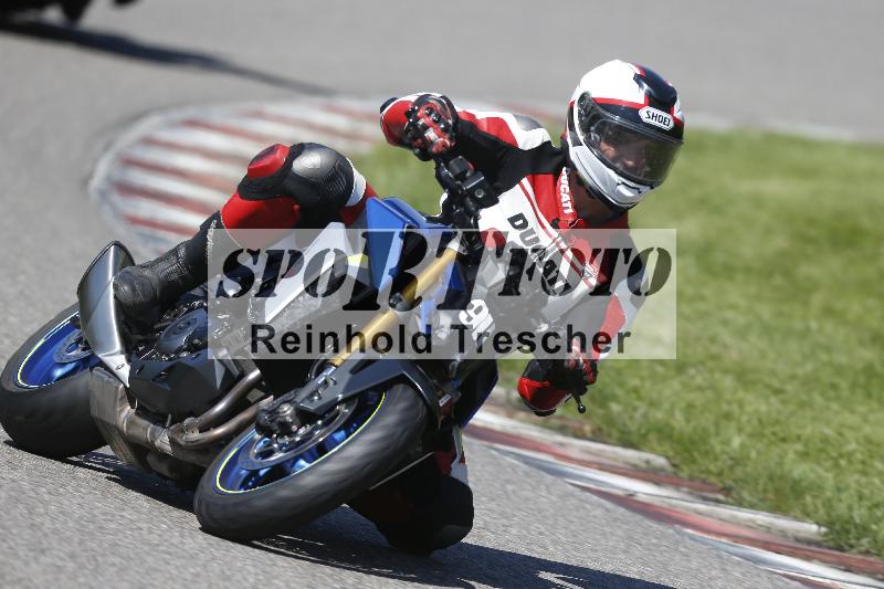 /12 30.04.2025 Speer Racing ADR/Gruppe gruen/911